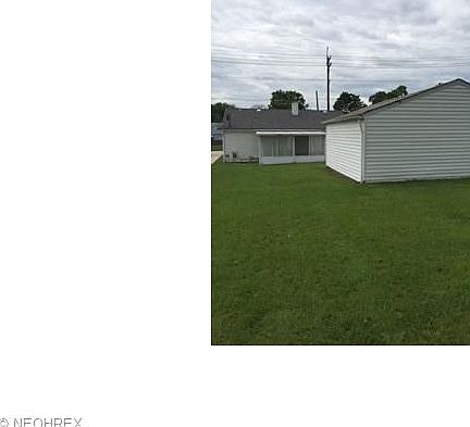 2nd image of 823 Northfield Rd