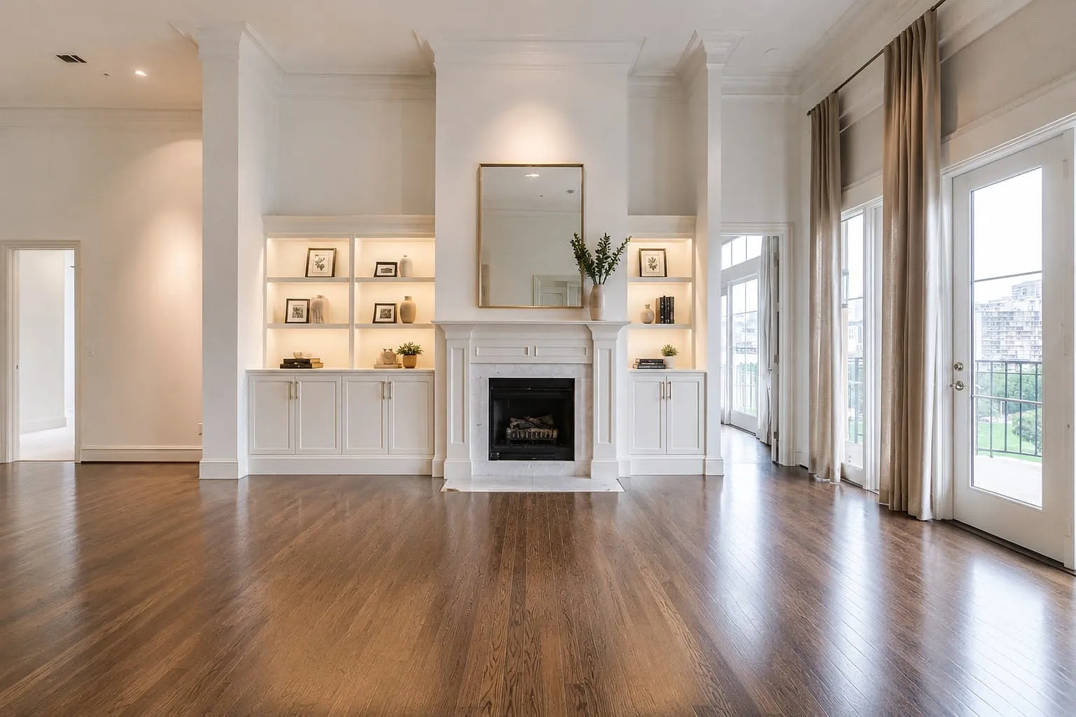 3 bed, 3.5 bath, 2899 sqft, $9,500 — Photo 4