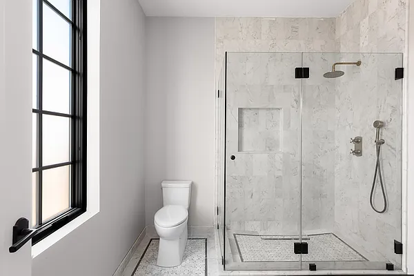 Sold by Douglas Elliman | media 21