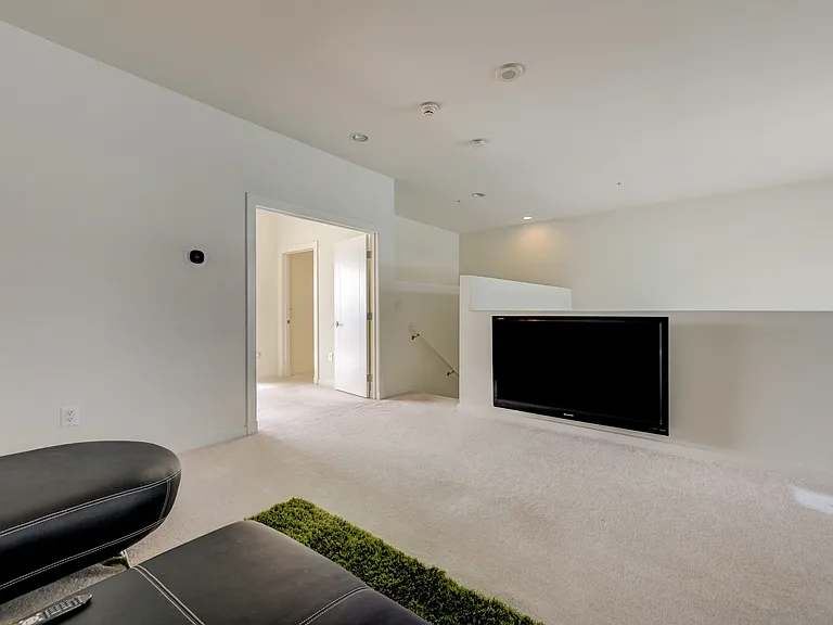 4535 Dean Martin Dr #103 — Photo 23