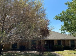 1127 Hillside Dr, Athens, TX 75751