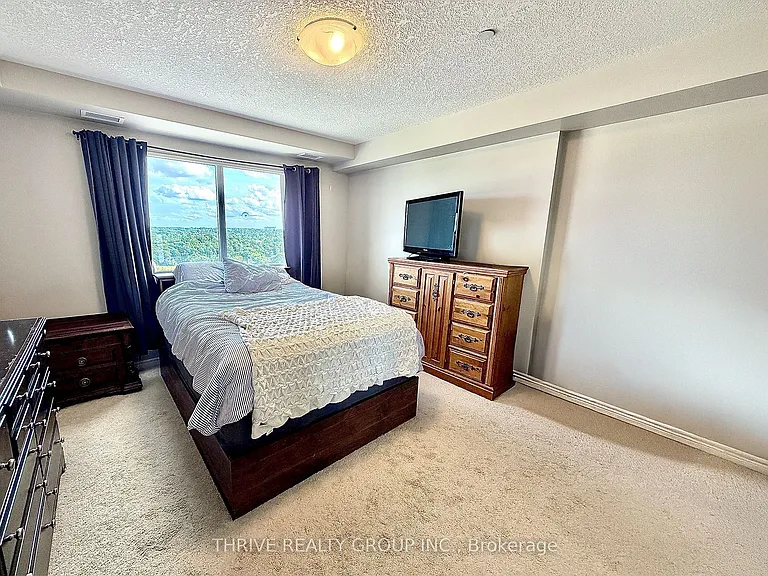 330 Ridout St S #1607 — Photo 5
