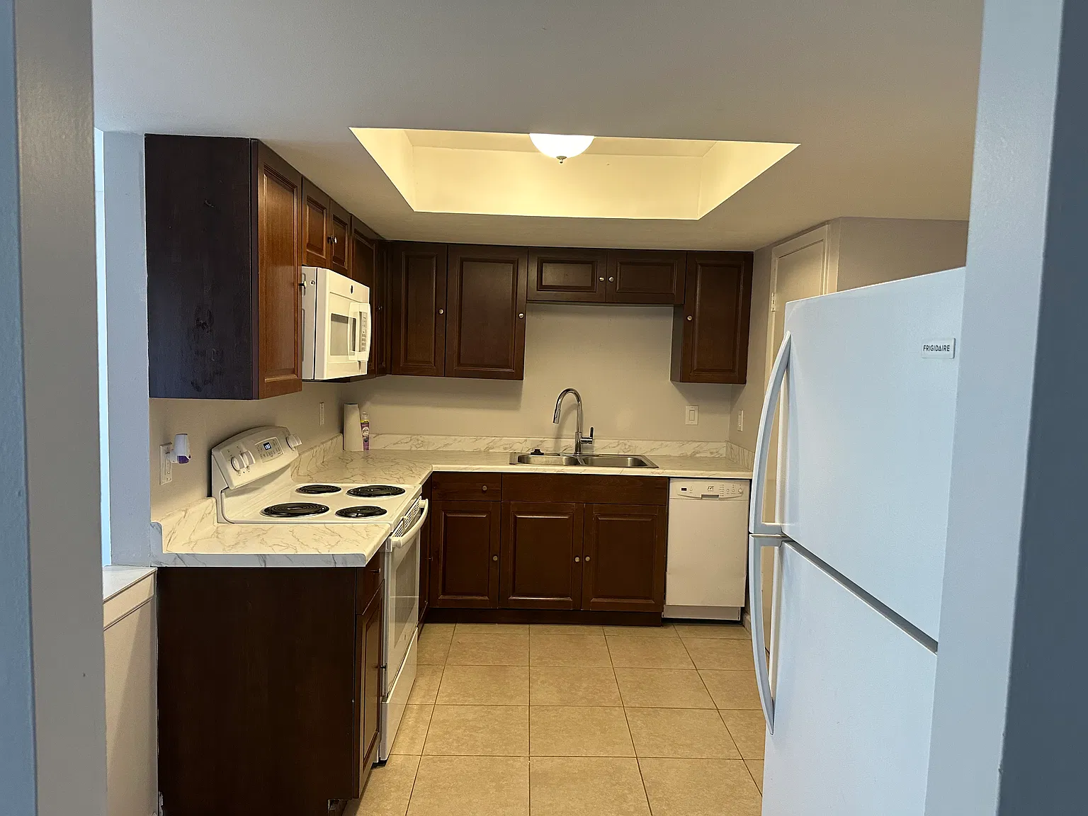 2 bed, 960 sqft, $1,495 — Photo 2