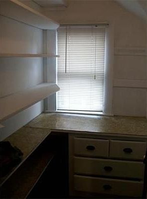 5th image of 78 Bonneville Ave #2
