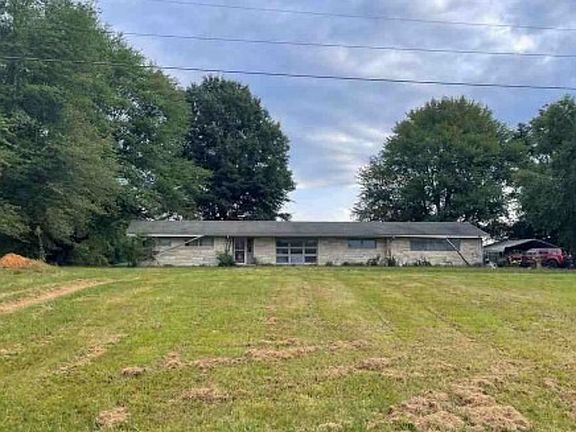 Exterior Neighborhood (street photo)