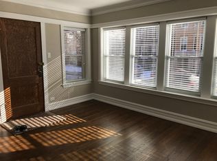 2342 W Dickens Ave APT 1, Chicago, IL 60647