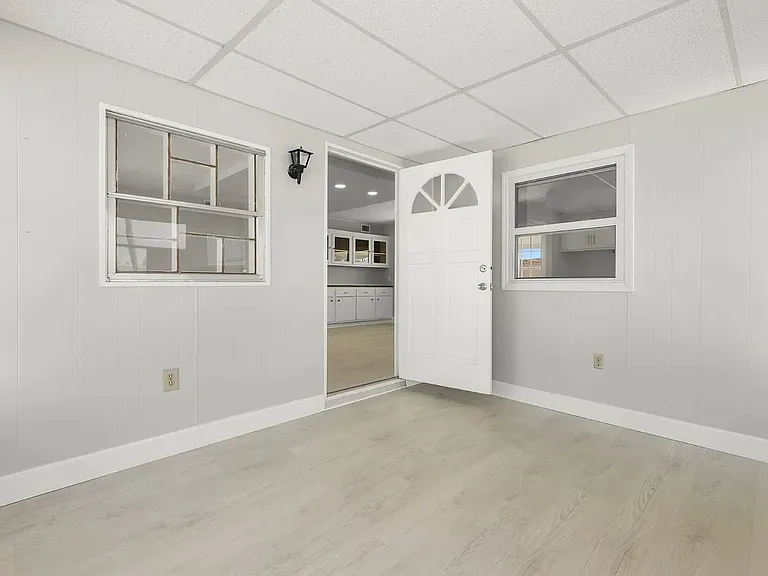 2505 E Bay Dr #88 — Photo 4