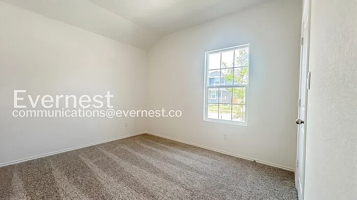 320 Santo Domingo Rd — Photo 9