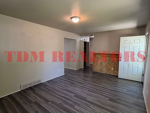 3rd image of 3742 Holly Ave