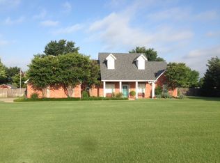 4 NW Deer Run Trl, Lawton, OK 73505