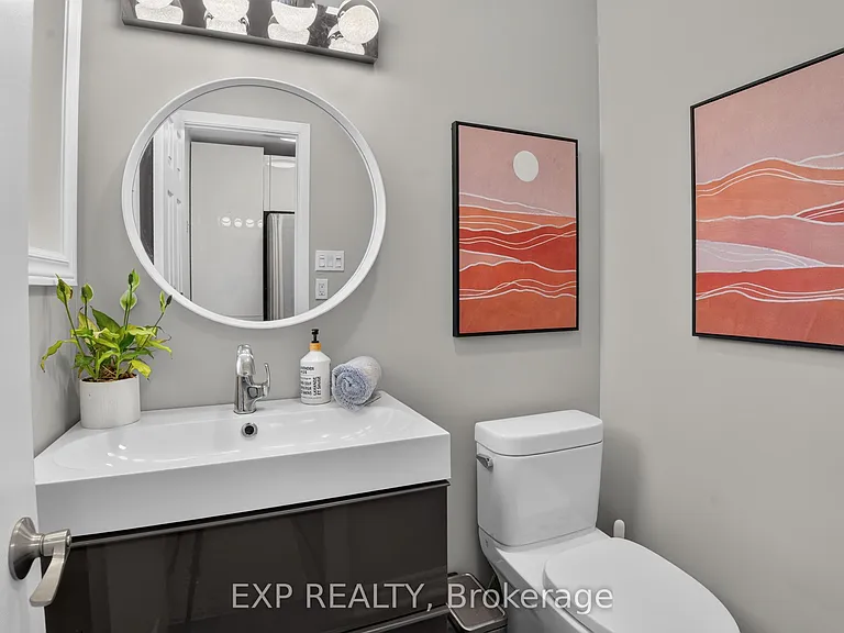 2490 Regina St — Photo 11