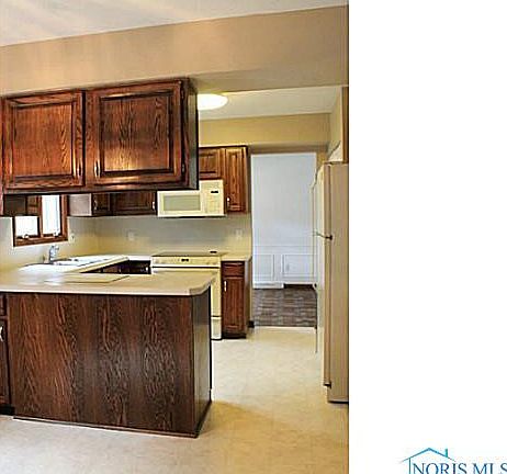 4th image of 121 Hidden Cove St