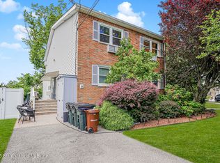 9 Sinclair Ave, Staten Island, NY 10312