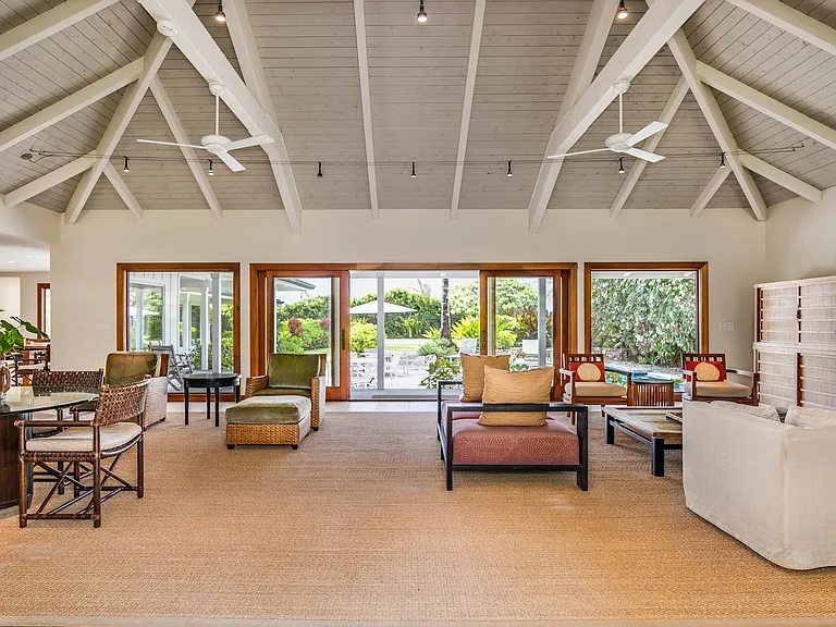 528 N Kalaheo Ave — Photo 3