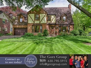 187 N Montclair Ave, Glen Ellyn, IL 60137