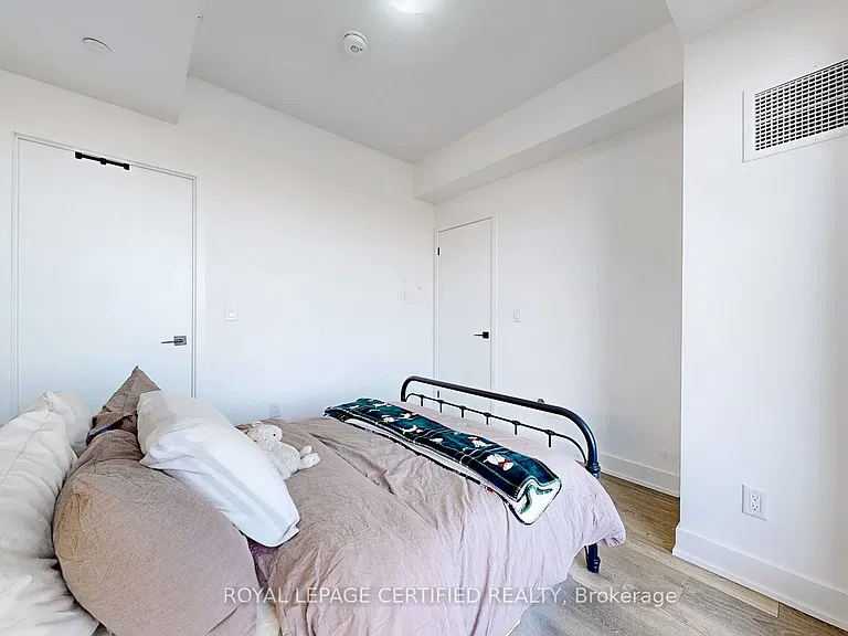 2485 Taunton Rd #826 — Photo 25