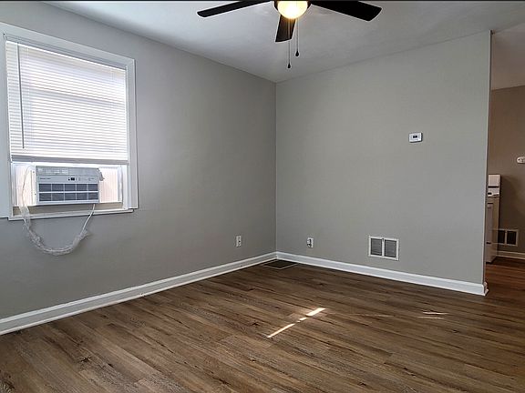 4th image of 231 E Xenia Dr APT D