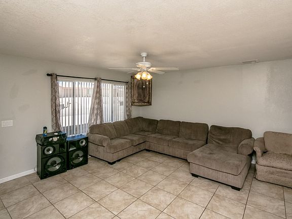 5th image of 235 Saguaro Dr
