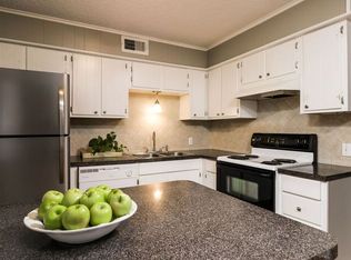 303 Cooper St APT 22, Lindale, TX 75771