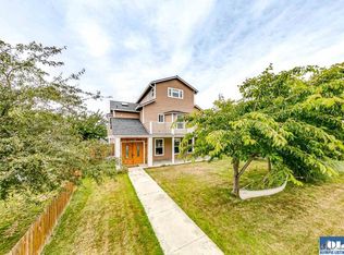 1327 Caroline St #1329, Port Angeles, WA 98362
