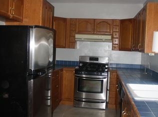 95 Stewart St, Fall River, MA 02720