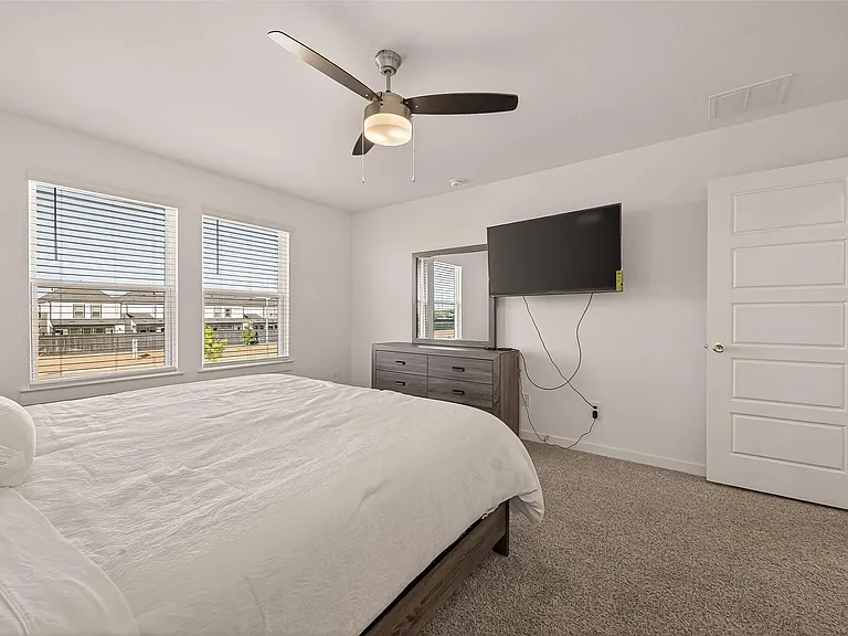 10514 Wellesley Terrace Trl — Photo 15