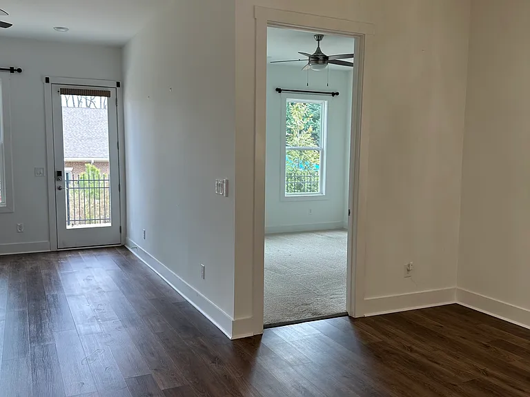 8215 Sonata Ln — Photo 23