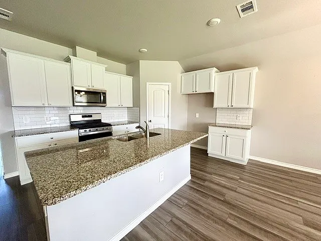 2749 Eltonne Gardens Dr — Photo 4
