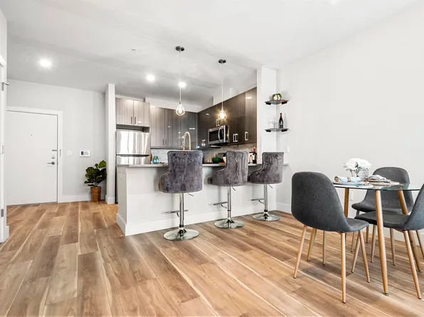 271 Sip Avenue image 6 of 17