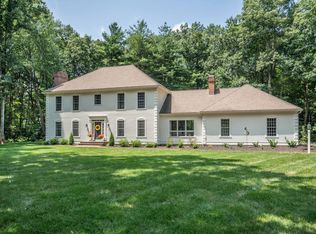 17 Salisbury Way, Farmington, CT 06032