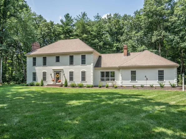 17 Salisbury Way, Farmington, CT 06032