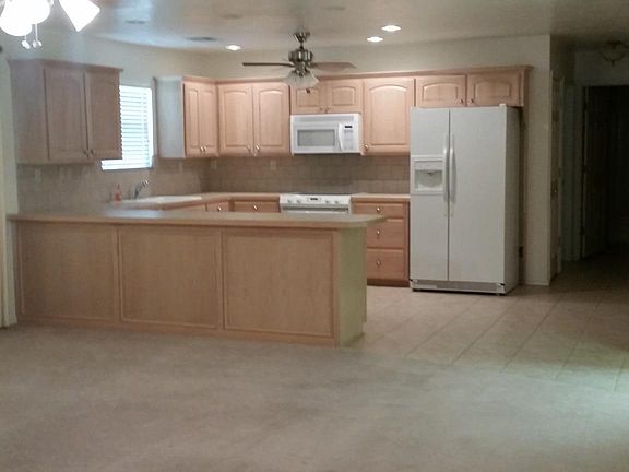 Open Living / Kitchen