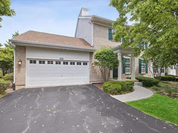 621 Dunhill Ln, Carol Stream, IL 60188
