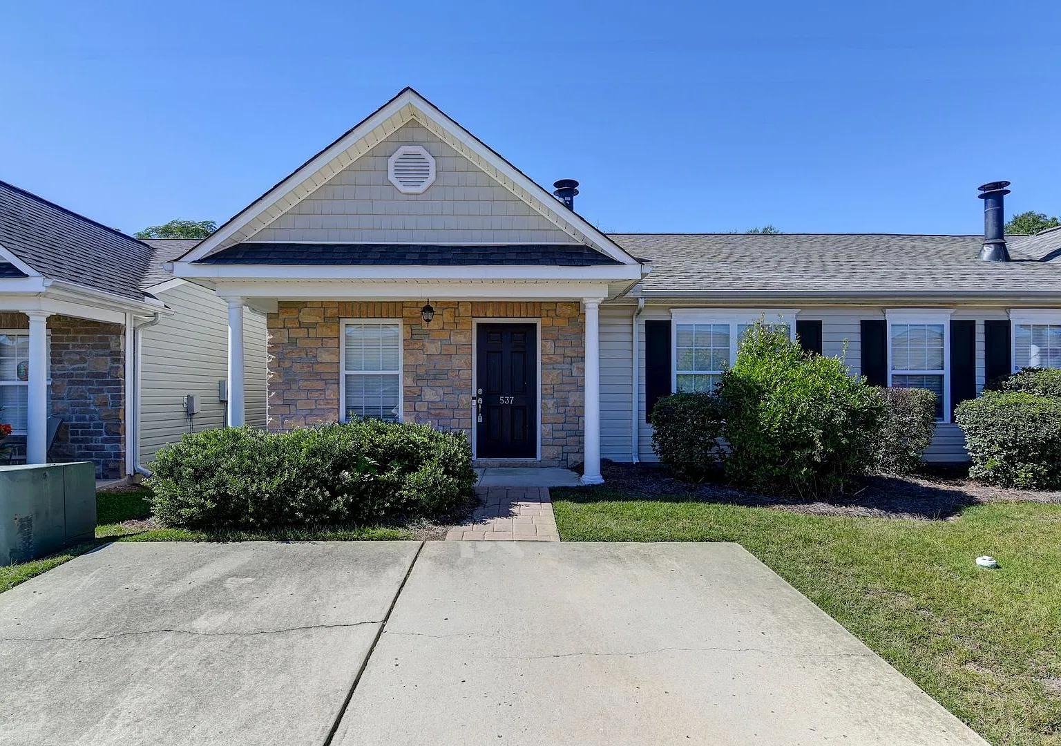 Move-In Ready Home with Vaulted Ceilings, Granite Countertops & Fresh Updates! — Photo 1