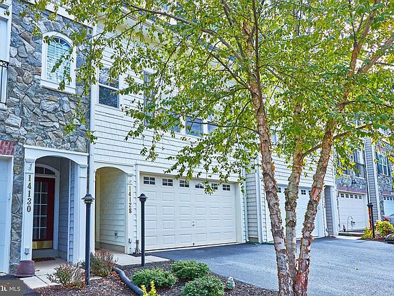 3rd image of 14128 Catbird Dr