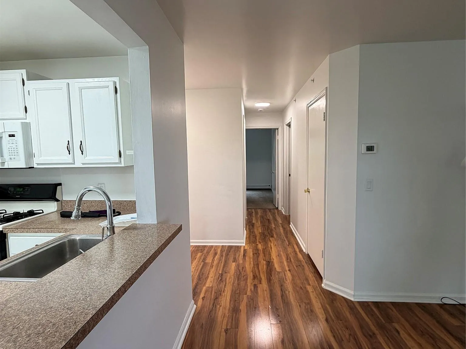 2 bed, 2.0 bath, 960 sqft, $2,100 — Photo 1