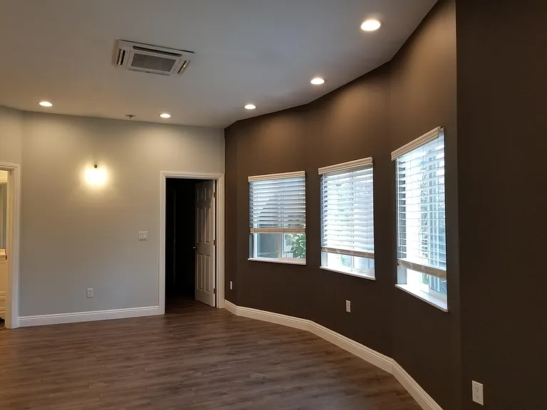 208 S Encinitas Ave — Photo 8