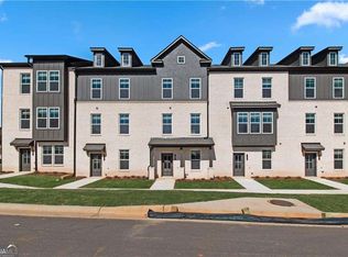 210 Daybreak Ln, Newnan, GA 30265