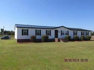 1504 E Green Springs Rd, Parkton, NC 28371