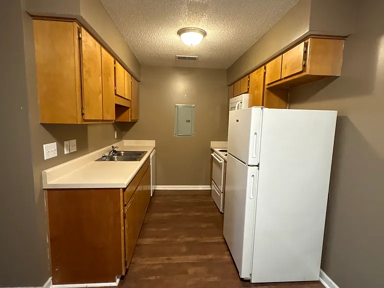 7 Perry Farm Rd #B0 — Photo 8