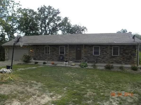 1512 Rim Rd, Quincy, IL 62305