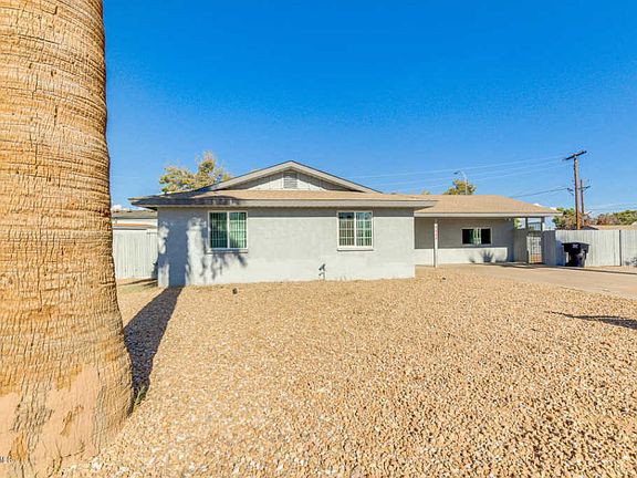 2nd image of 1540 E Crescent Cir