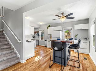 204 20th Ave N, Hopkins, MN 55343