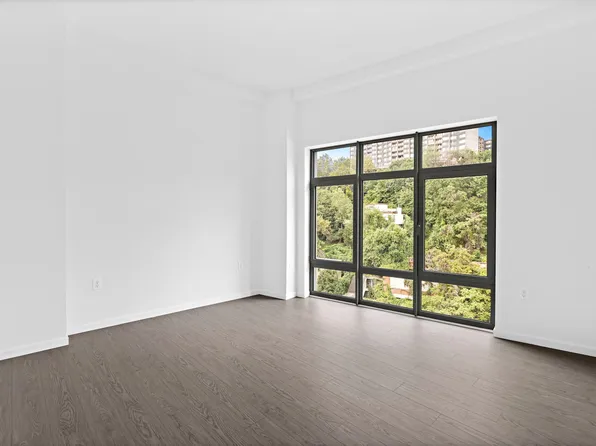 143 Old River Road image 31 of 47