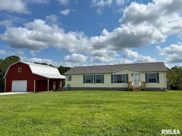 348-1600 North Ave, Mount Sterling, IL 62353