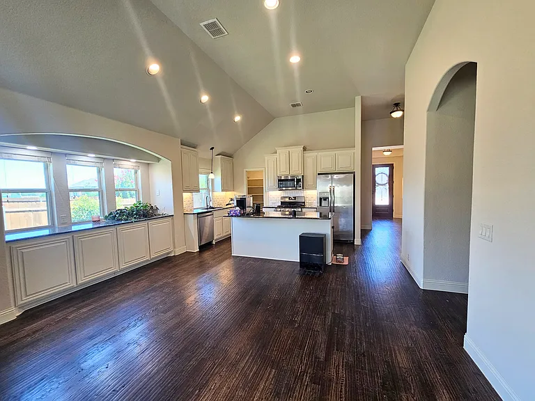 210 Spruce Valley Dr — Photo 10
