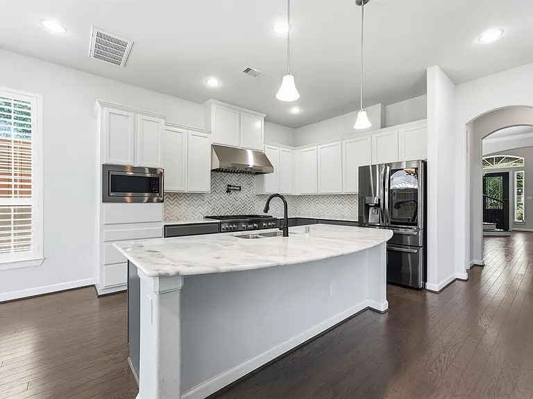 1303 Gardenia Dr — Photo 8