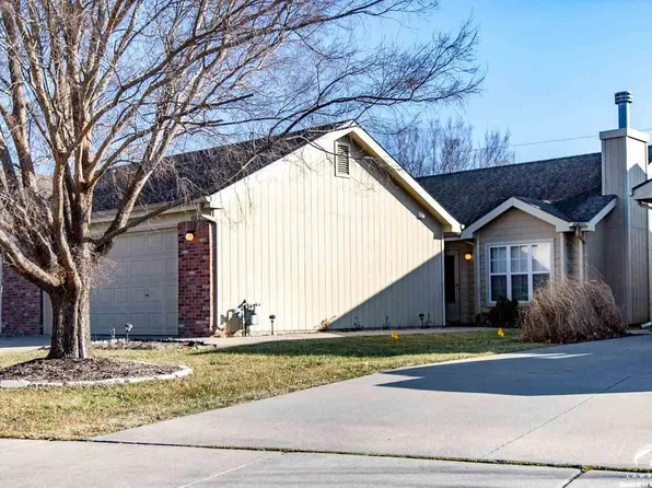 4005 W 26th Ter, Lawrence, KS 66047