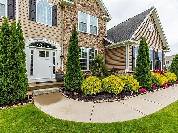 4th image of 71 Kings Mill Ct