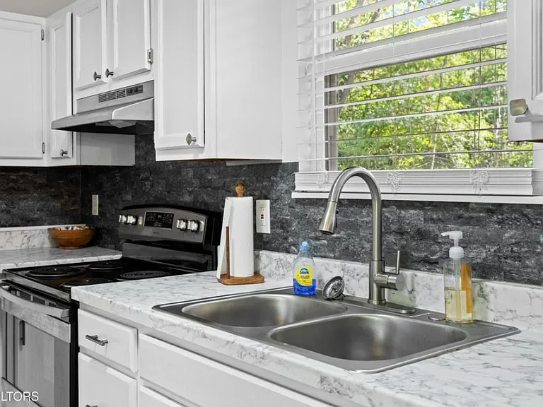 2803 Brooks Ave — Photo 15